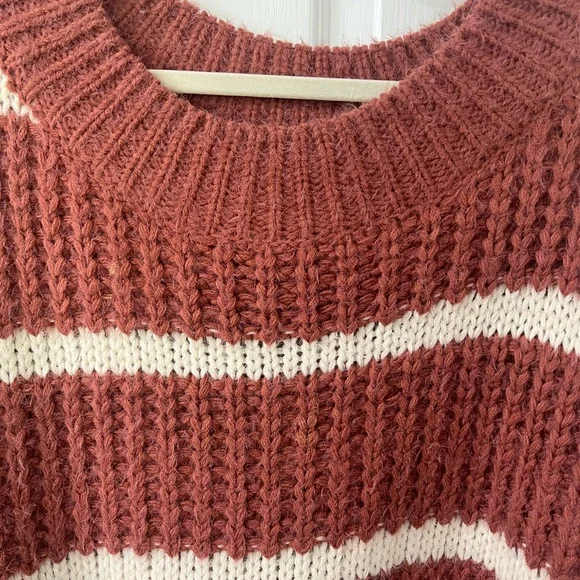 Miracle Chunky Knit Striped Sweater - Picture 6 of 7